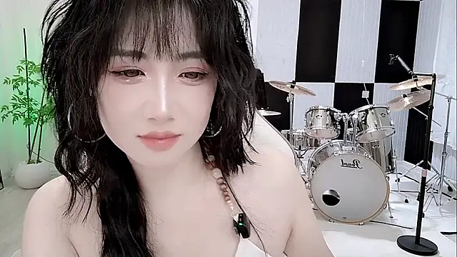 Snapshot of Vaness-a chatting on October 2025 06:50:02 PM Vaness-a online show from October 2025 06:50:02 PM