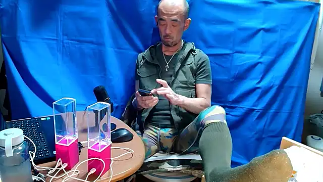 Snapshot of heita_omori chatting on November 2025 01:11:01 PM heita omori online show from November 2025 01:11:01 PM