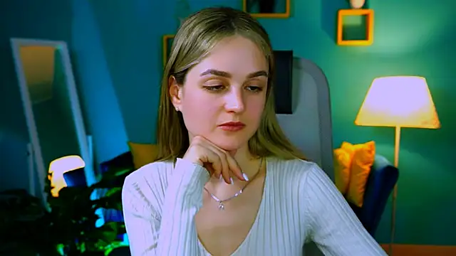 DeboraLarson online show from March 2025 02:32:02 PM