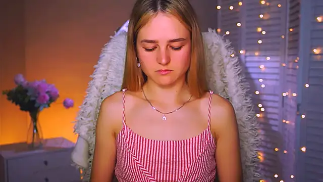 DeboraLarson online show from October 2025 03:48:01 AM