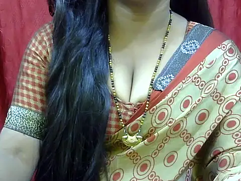 HOT-SEEMAA online show from November 2025 07:27:01 AM