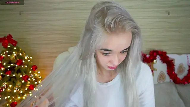 Snapshot of Ashley_S chatting on December 2024 11:11:01 PM Ashley S online show from December 2024 11:11:01 PM