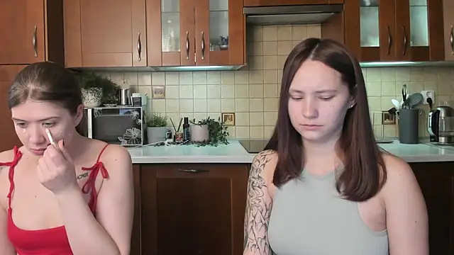 Snapshot of HotCaramellsTV chatting on June 2026 08:08:02 AM HotCaramellsTV online show from June 2026 08:08:02 AM