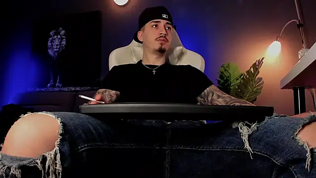 uptomatty online show from April 2026 07:36:02 AM