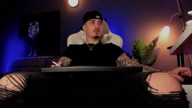 Snapshot of uptomatty chatting on May 2026 07:27:02 AM uptomatty online show from May 2026 07:27:02 AM
