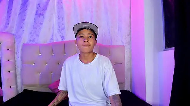 nova sex01 online show from November 2025 02:01:02 AM