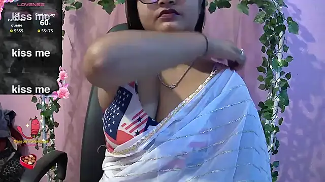 Pari-new online show from December 2025 04:17:01 AM