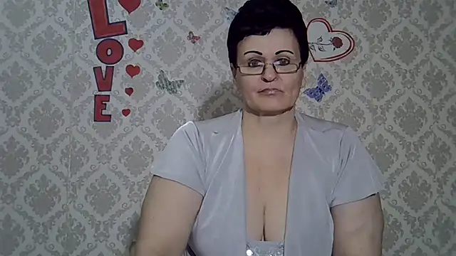 Snapshot of PaulaGolden chatting on January 2025 06:07:01 PM PaulaGolden online show from January 2025 06:07:01 PM