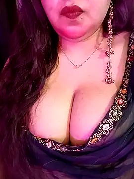 Snapshot of Suhanakhan00 chatting on April 2026 07:55:02 AM Suhanakhan00 online show from April 2026 07:55:02 AM