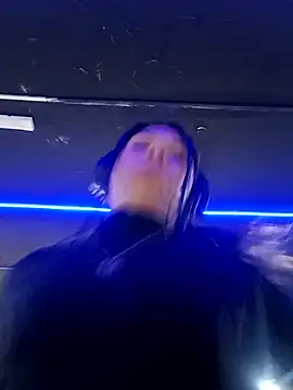 Karenn12 online show from October 2025 02:23:02 AM