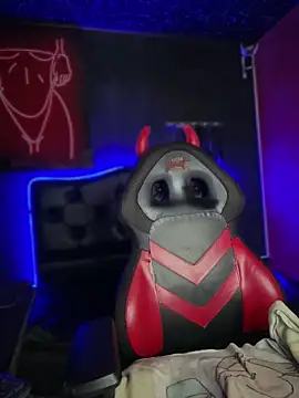 Sophie LS online show from April 2026 12:32:02 PM