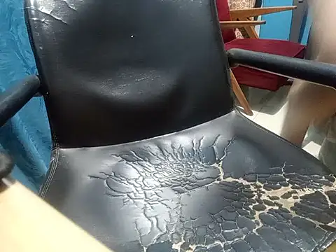 SALLY OMAR  online show from April 2026 10:45:02 PM