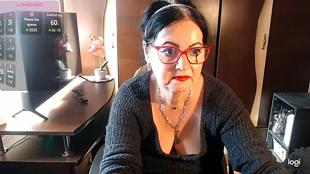 Snapshot of exymilf_ chatting on October 2025 11:42:01 AM exymilf online show from October 2025 11:42:01 AM