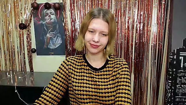 Snapshot of StellaCRL chatting on January 2025 12:31:01 PM StellaCRL online show from January 2025 12:31:01 PM
