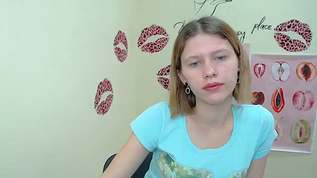 Snapshot of StellaCRL chatting on February 2025 10:33:02 AM StellaCRL online show from February 2025 10:33:02 AM
