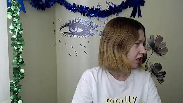 Snapshot of StellaCRL chatting on February 2025 07:12:02 AM StellaCRL online show from February 2025 07:12:02 AM