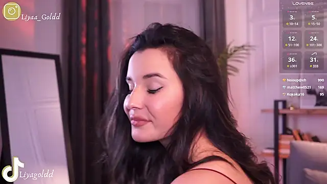 Snapshot of Liya_Gold_ chatting on December 2024 11:21:01 PM Liya Gold online show from December 2024 11:21:01 PM