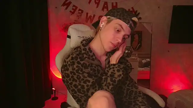 Snapshot of etieeis chatting on October 2025 04:20:02 PM etieeis online show from October 2025 04:20:02 PM