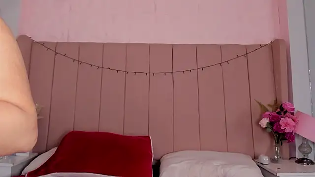 MollyBigBoobs12 online show from September 2025 08:24:01 PM