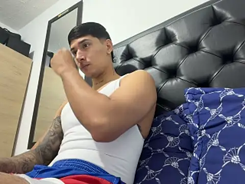 Damian23   online show from April 2026 01:30:02 AM