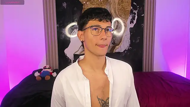Snapshot of Alexx_tc chatting on April 2026 04:05:02 AM Alexx tc online show from April 2026 04:05:02 AM