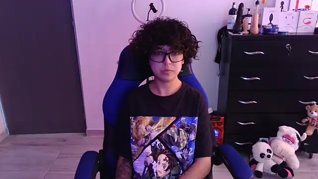 thomascooper7 online show from November 2025 07:04:01 PM