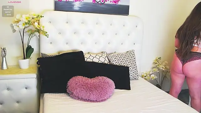 Ysabell01 online show from April 2026 04:29:01 AM