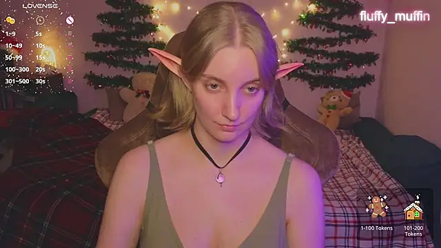 Snapshot of Fluffy_muffin_ chatting on December 2024 07:03:02 PM Fluffy muffin online show from December 2024 07:03:02 PM