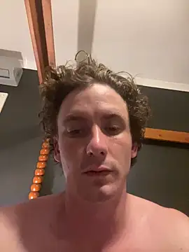 bradleyjamesmc online show from January 2025 07:35:01 PM