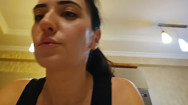 AlejandraDelaney online show from December 2024 02:59:02 PM