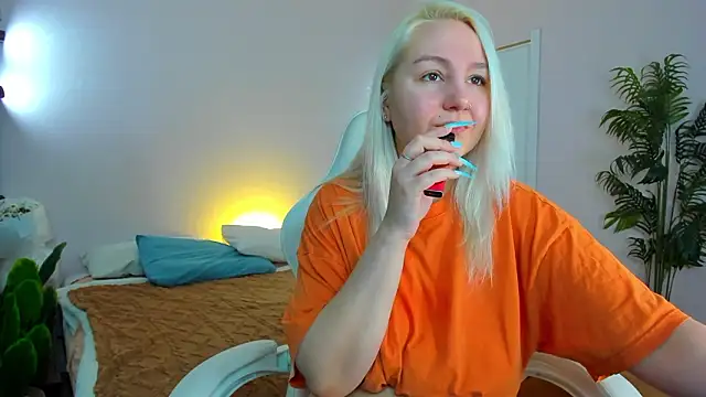 Debbie Taylor online show from February 2026 04:49:01 PM