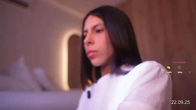 Snapshot of veronica_mendez1 chatting on September 2025 01:24:02 PM veronica mendez1 online show from September 2025 01:24:02 PM