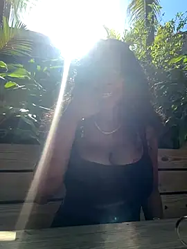 Snapshot of miamiworld chatting on December 2025 05:42:02 PM miamiworld online show from December 2025 05:42:02 PM