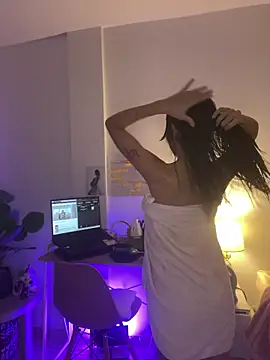 adop me   online show from November 2025 10:57:02 PM