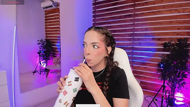 Sapphire Venuss online show from April 2026 01:41:02 AM