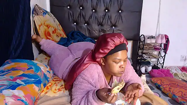 BigbootyNickyx online show from October 2025 06:53:01 PM