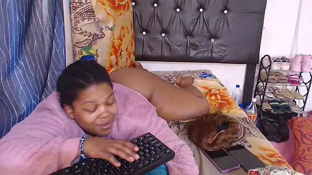 BigbootyNickyx online show from November 2025 06:23:01 AM