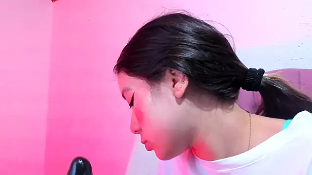 teffy lee online show from December 2024 10:42:01 PM