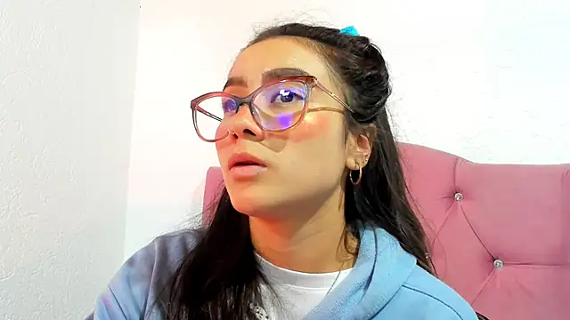 teffy lee online show from February 2025 08:13:01 PM