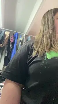 Chloee ep online show from April 2026 01:06:02 PM