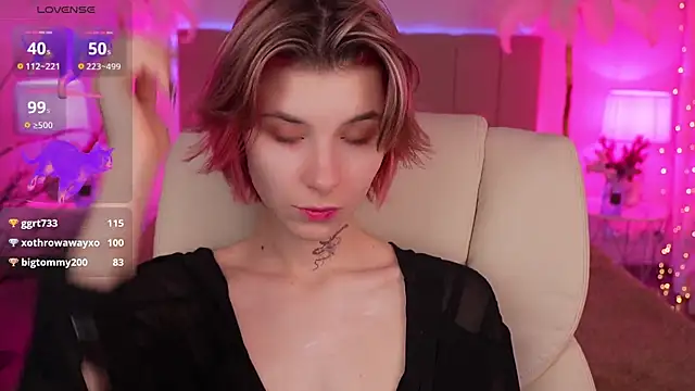 Snapshot of HaylaAmber chatting on December 2024 05:40:01 AM HaylaAmber online show from December 2024 05:40:01 AM