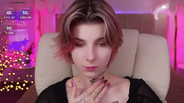 Snapshot of HaylaAmber chatting on December 2024 01:51:02 PM HaylaAmber online show from December 2024 01:51:02 PM