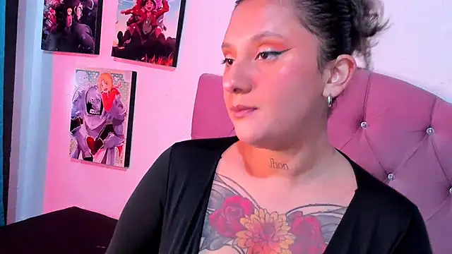 Mila nixon02 online show from October 2025 06:03:02 PM