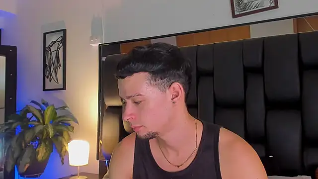 JadeSmiith  online show from September 2025 10:24:02 PM