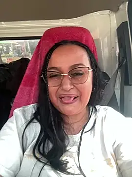 Gia Nahomi online show from December 2024 03:59:02 PM