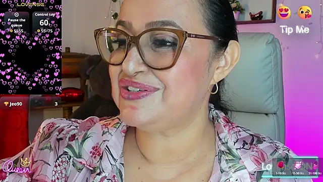 Gia Nahomi online show from April 2026 11:05:02 PM