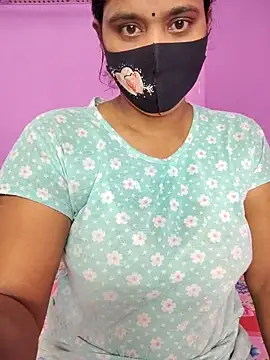 Hot Maleka online show from October 2025 01:13:01 AM