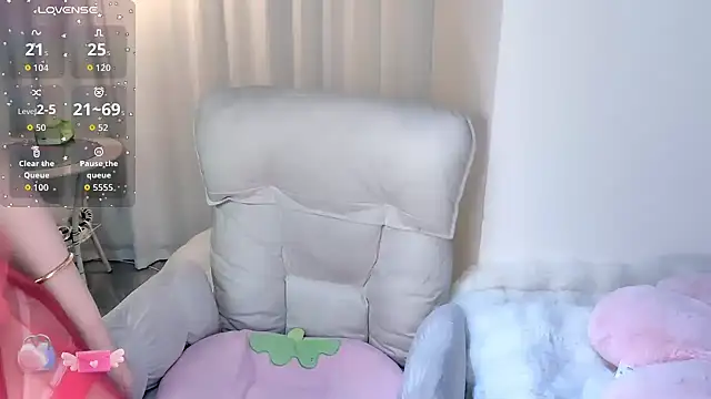 Ailisha66 online show from April 2026 12:45:01 AM