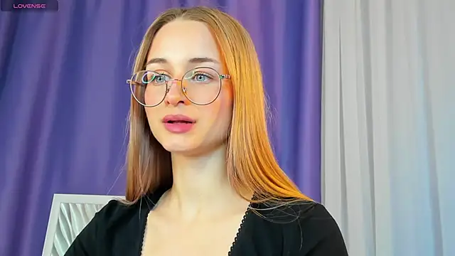 Tiffanyhunt online show from December 2024 05:22:02 PM