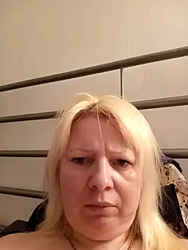 Lauri scherri online show from April 2026 11:51:01 PM